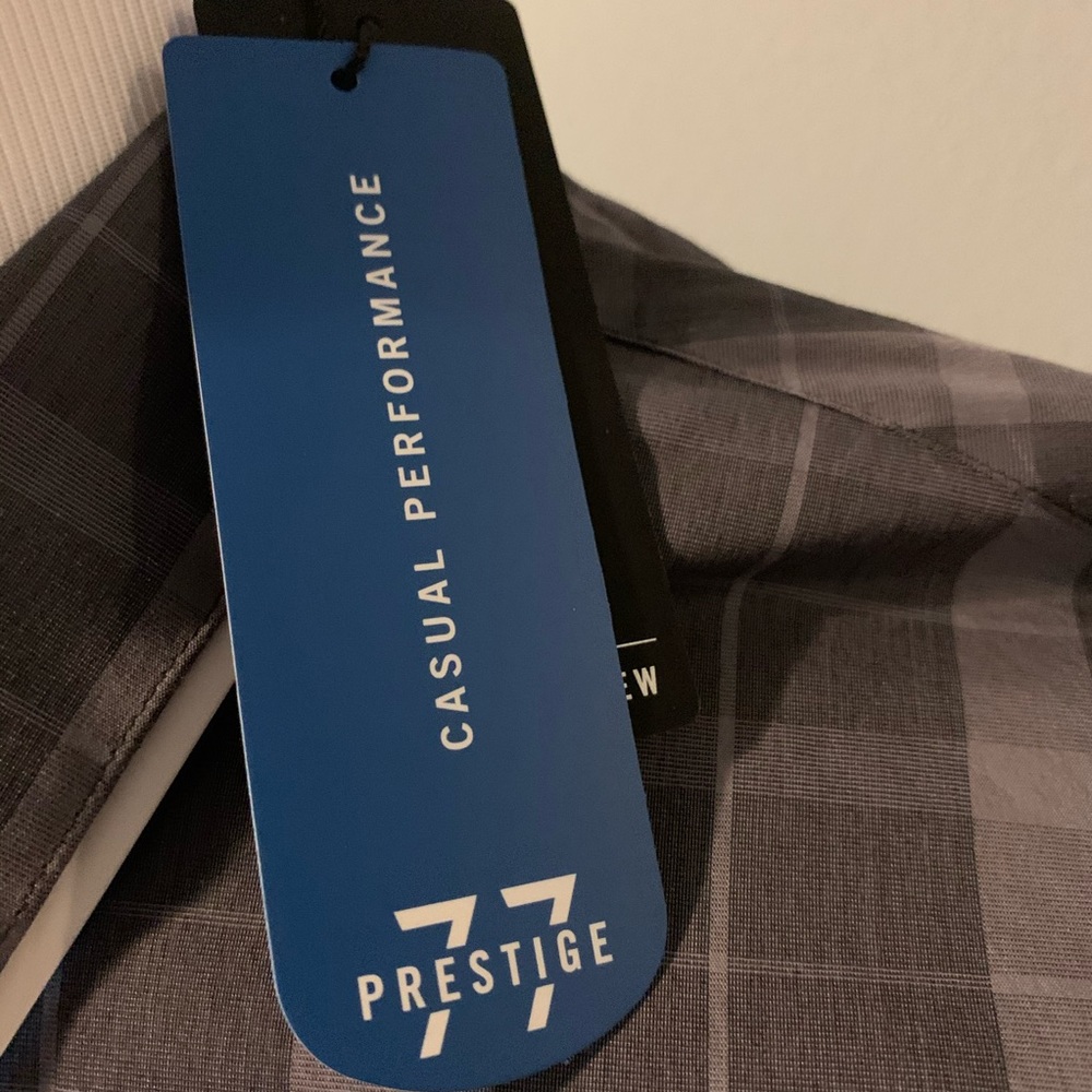 Travis Mathew button down - Picture 3 of 4